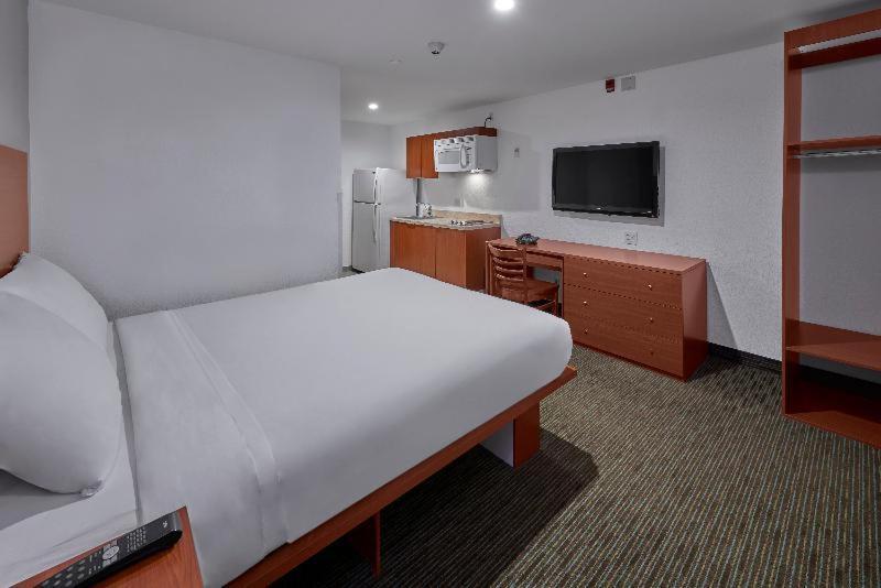 Extended Suites Ciudad Del Carmen Aeropuerto Стая снимка